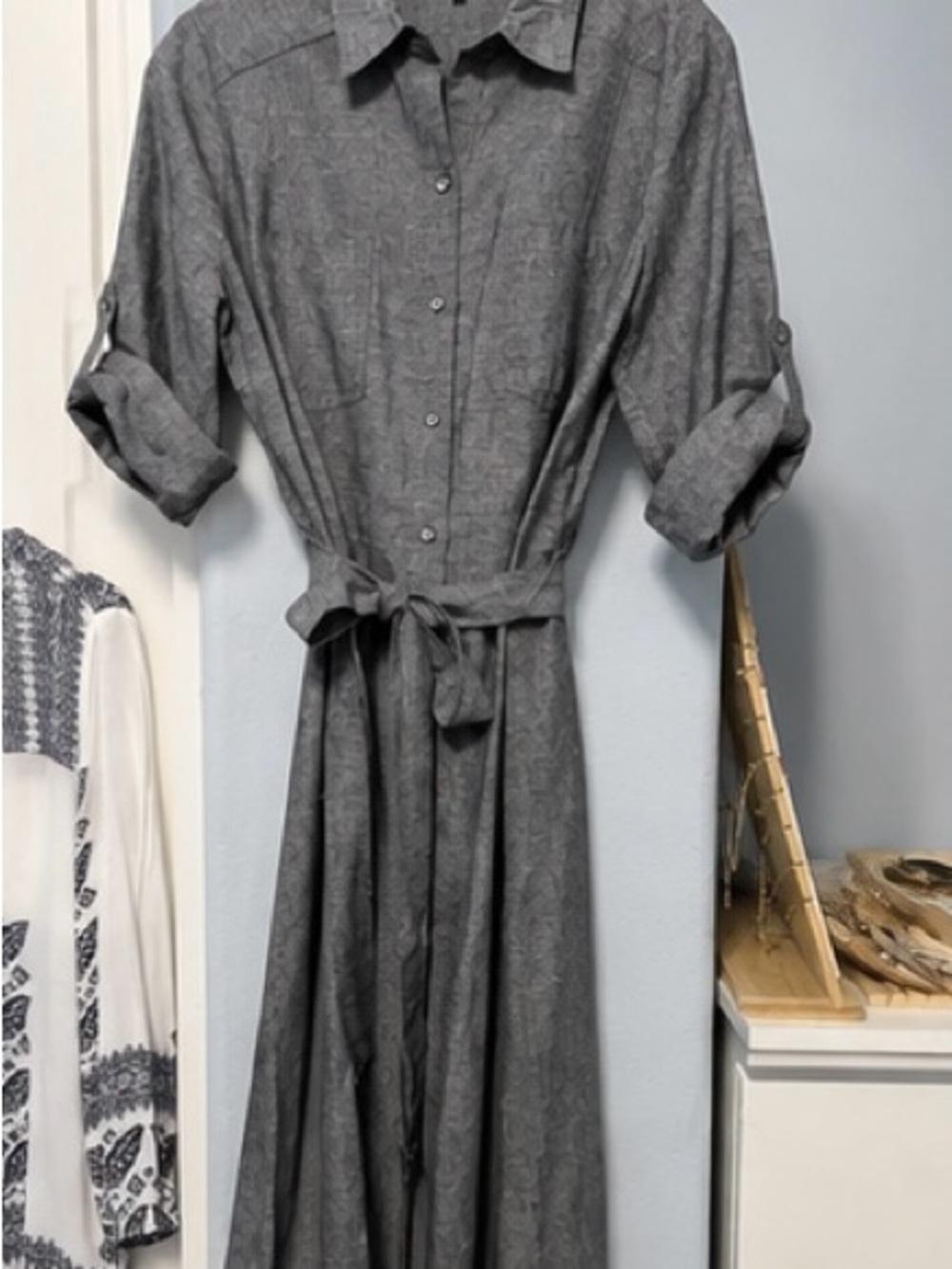 Max Studio Linen Blend Roll-Tab Belted Midi Shirt Dress | Gray | Size Small - Picture 3 of 10
